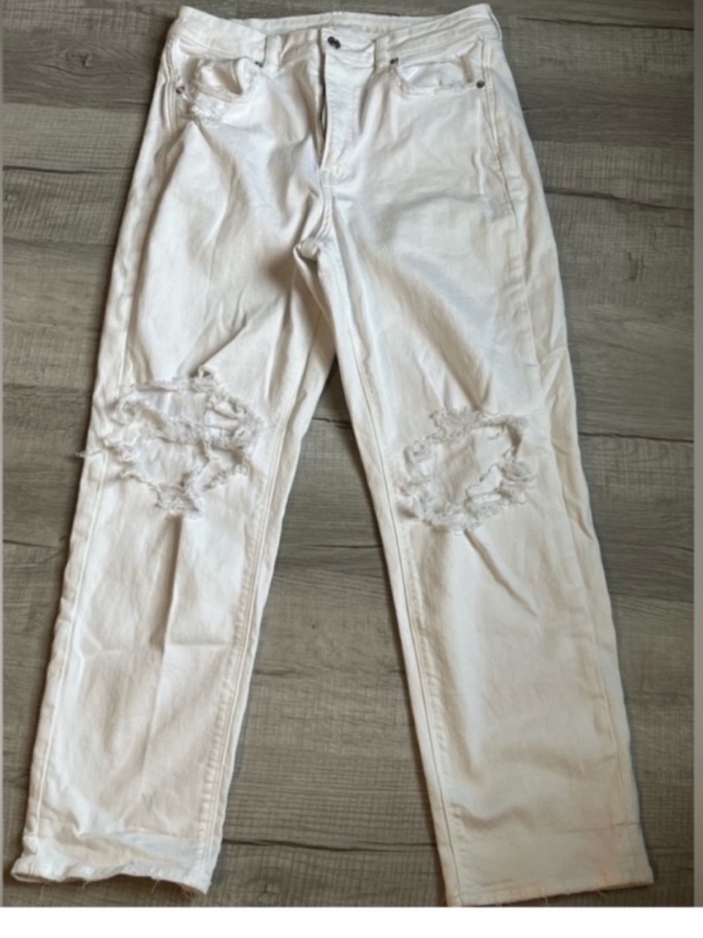 American Eagle 🦅 jeans
Used twice still in good condition